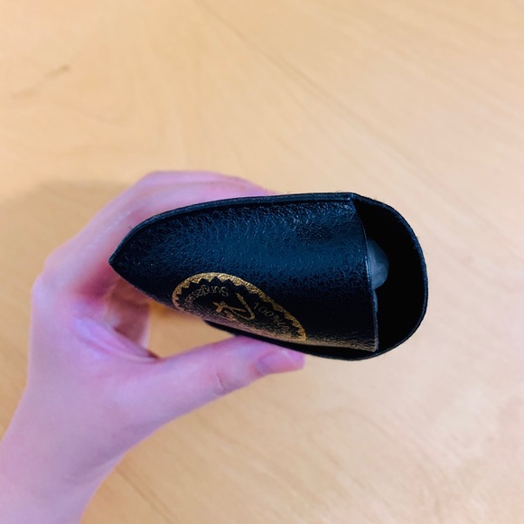 Black Ray-Ban Case - Picture 8 of 11